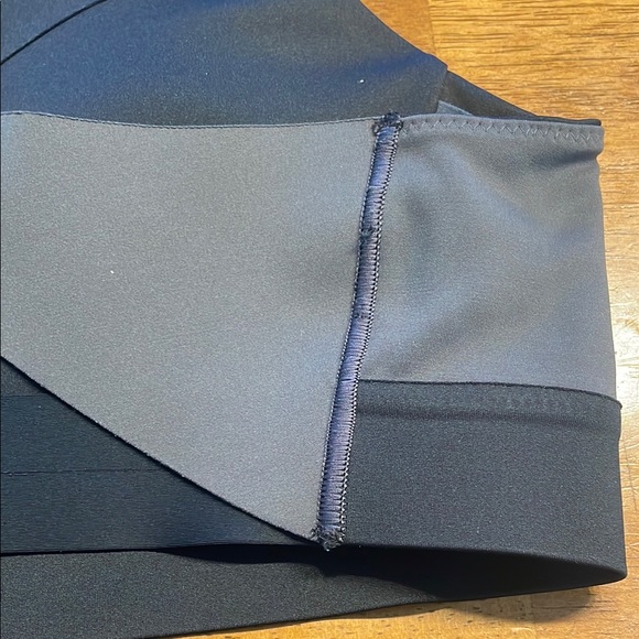 Brooks Drive 3 Pocket Sport Bra 38A/B Running Bra (Black) - Picture 6 of 9